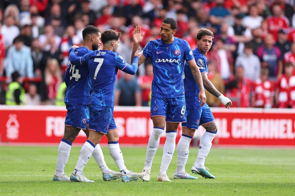 T1和HLE沦为冠军“底座”！tabe离谱BP引热议，AL没夺冠被BLG群嘲