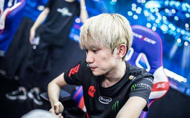 们对于后防 们对于后防