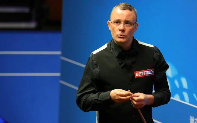 而王首谦目 而王首谦目